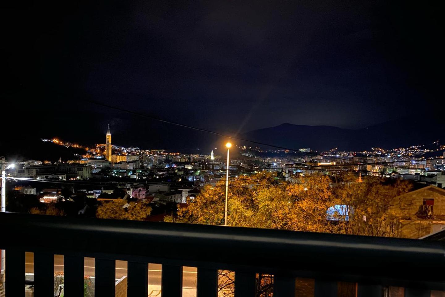 Farah Apartment Mostar Buitenkant foto